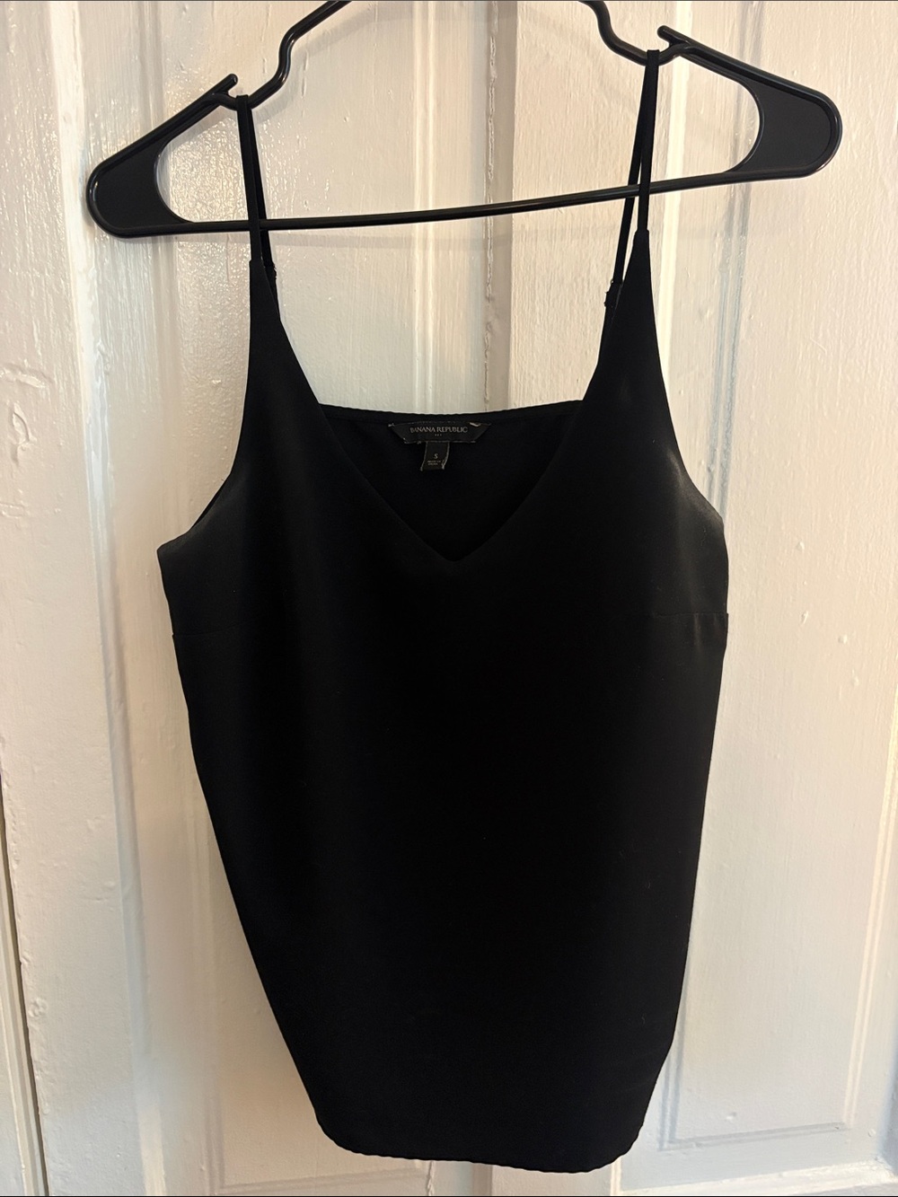 Banana Republic Black V-Neck Camisole with Spaghetti Straps